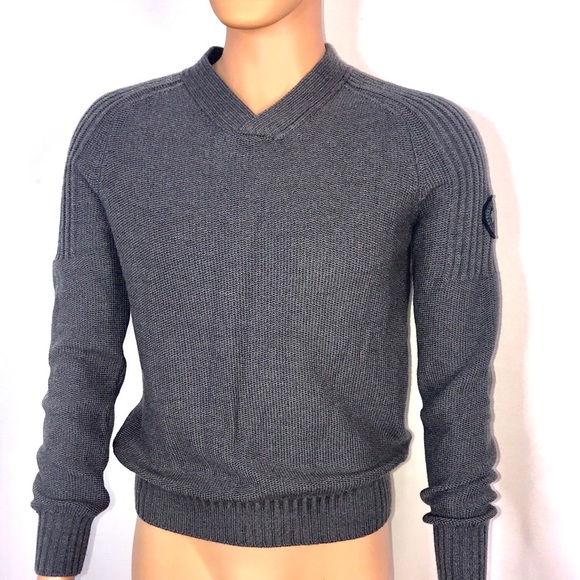 Canada Goose Other - Canada Goose knit sweater small size